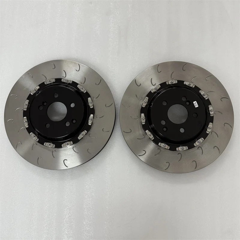 

Пара плавающих передних дисков 380 x 34 мм D70, пара плавающих задних дисков 380 x 30 мм D60, тормозной барабан 190,1 мм для Nissan R35 GTR 2008