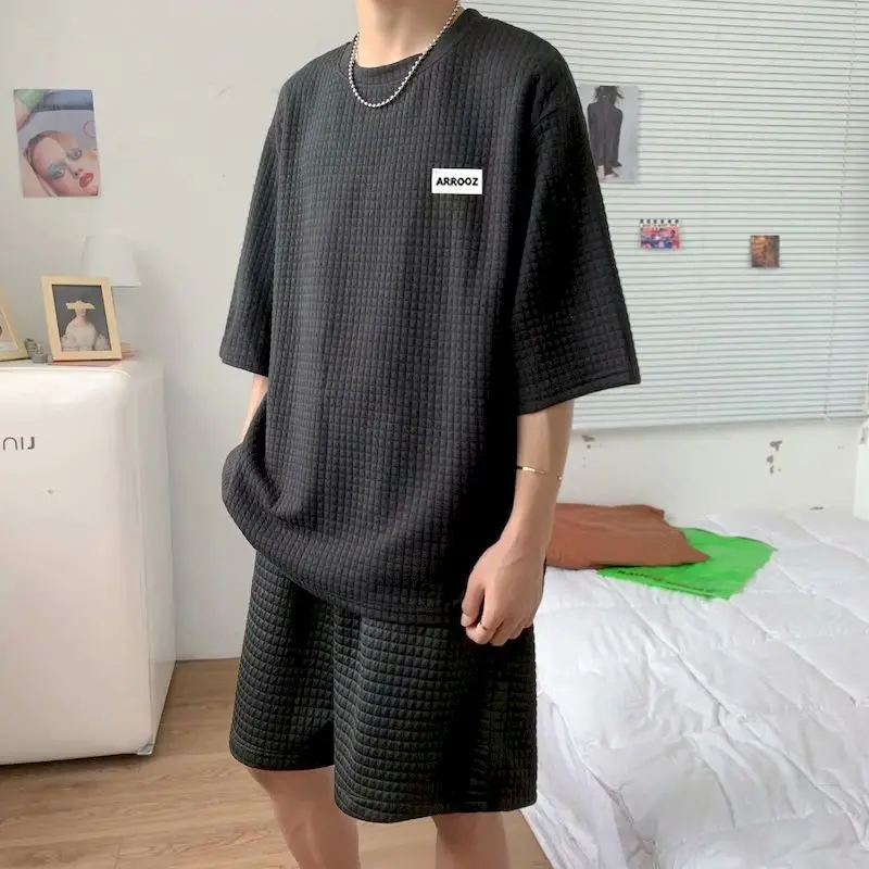 

Men Sets Tide Brand Shorts Sets Men's Summer New Ins Fashion Short-sleeved T Shirt and Shorts 2 Piece Suit Handsome Waffle Suit