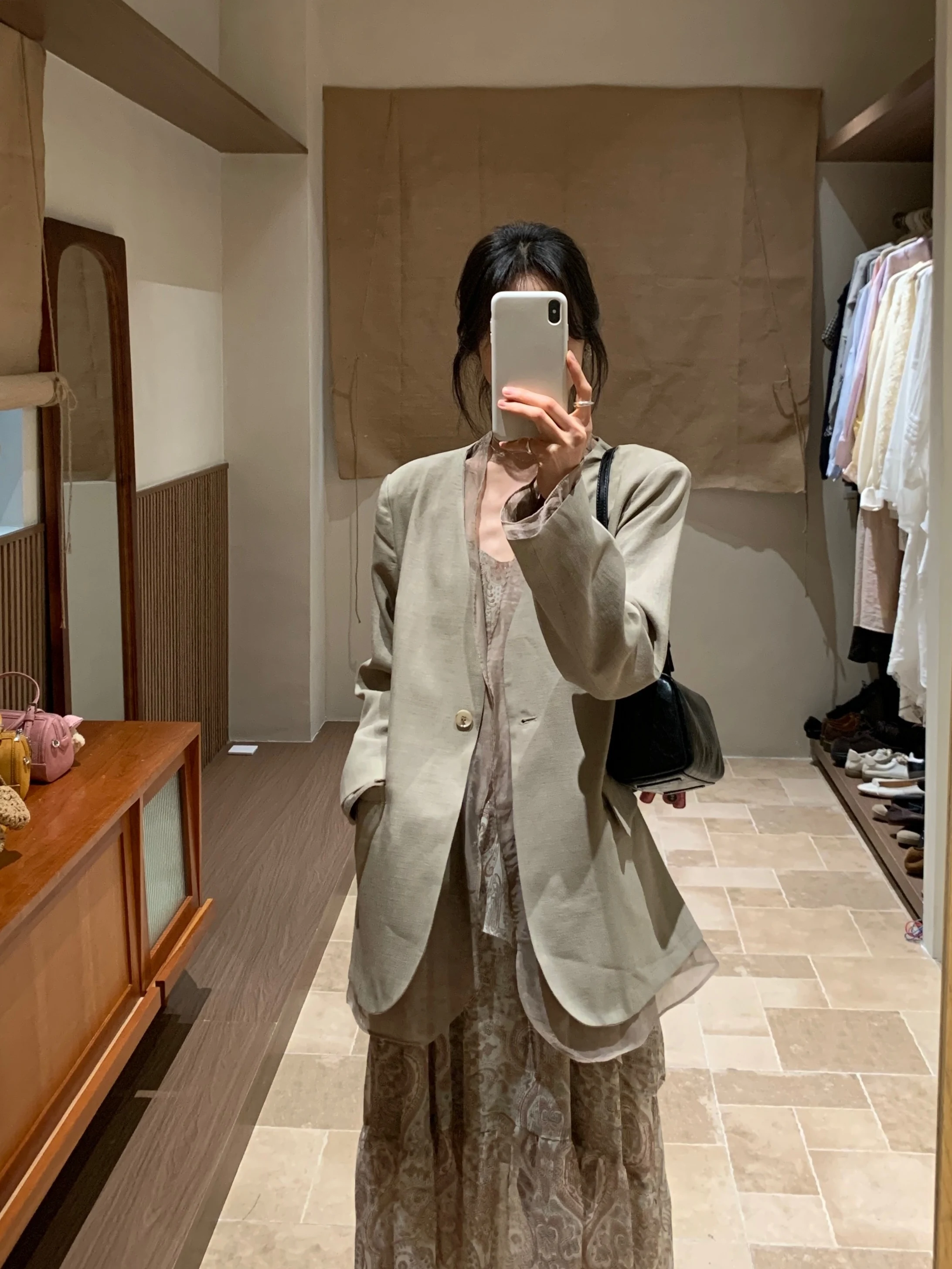 

Женский костюм цвета хаки с сетчатыми вставками: элегантная утягивающая верхняя одежда, новинка весеннего сезона, ультра-сказочный стиль, свободный крой, длинный рукав, куртка.