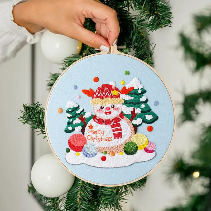 

Embroidery Kit For Beginners Christmas Craft Beginner Embroidery Kit Beautiful Pattern Embroidery Complete Kit For Girlfriends