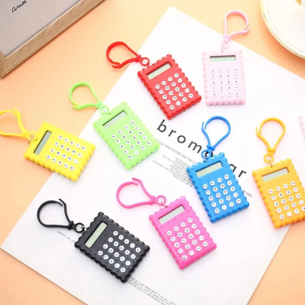 Random Color Plastic Student Mini Electronic Calculator with Keychain Arithmetic Calculator Biscuit Shape School Office