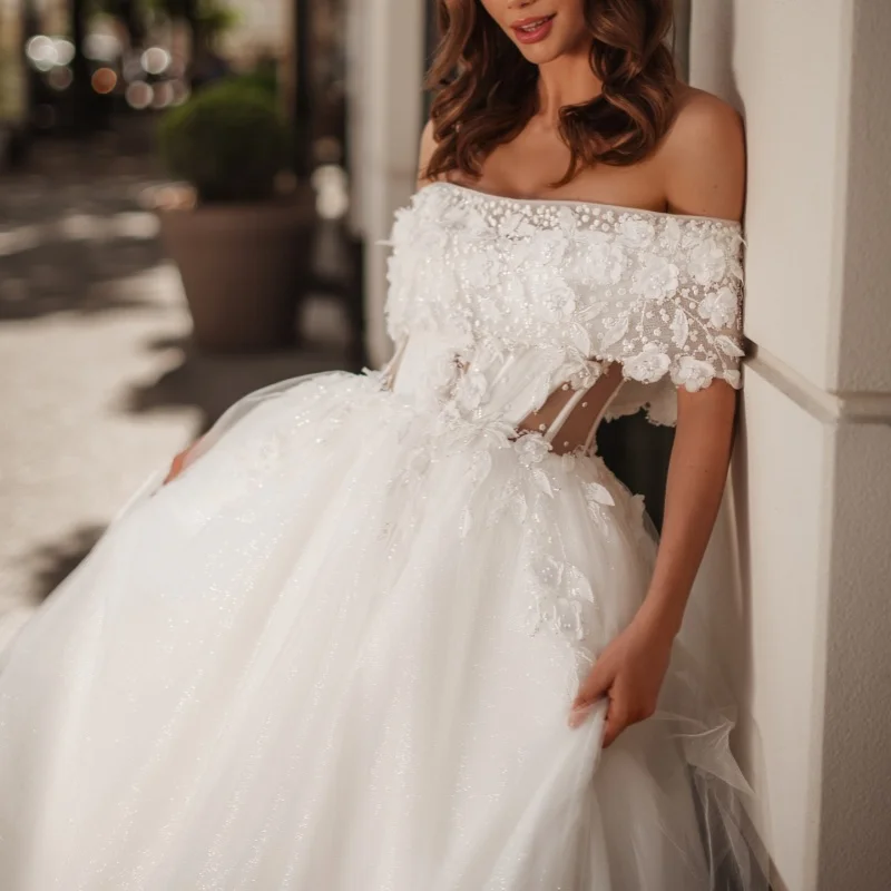 

Simple White Elegant Sweetheart Ball Gown Wedding Dress With 3D Flower Vent A-line Long Sleeves Bridal Gowns Customized