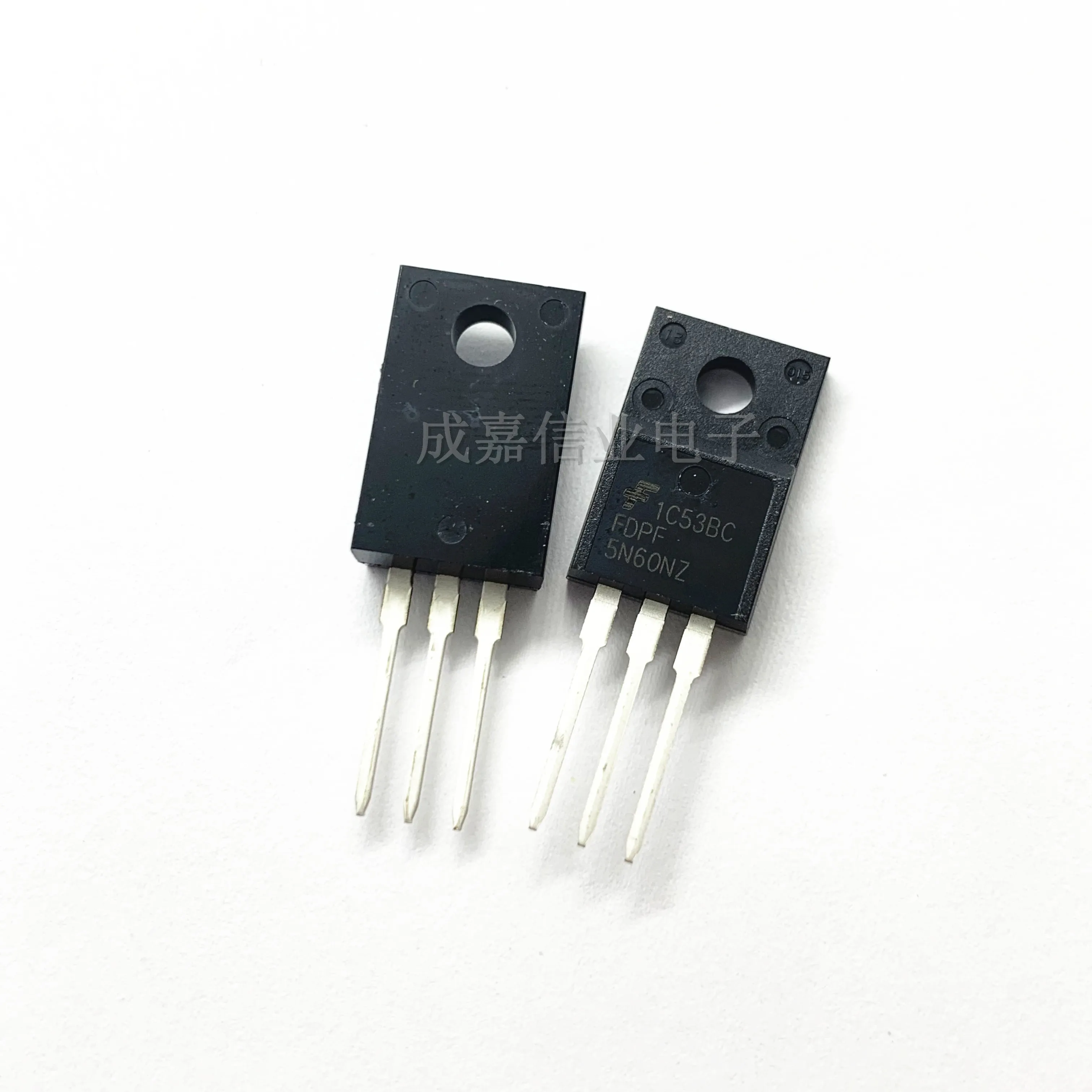 FDPF5N60NZ TO-220-3 MOSFET 600V, 4.5A N-채널 MOSFET, UniFET-II 작동 온도:- 55 C-+ 150 C, 10 개/묶음