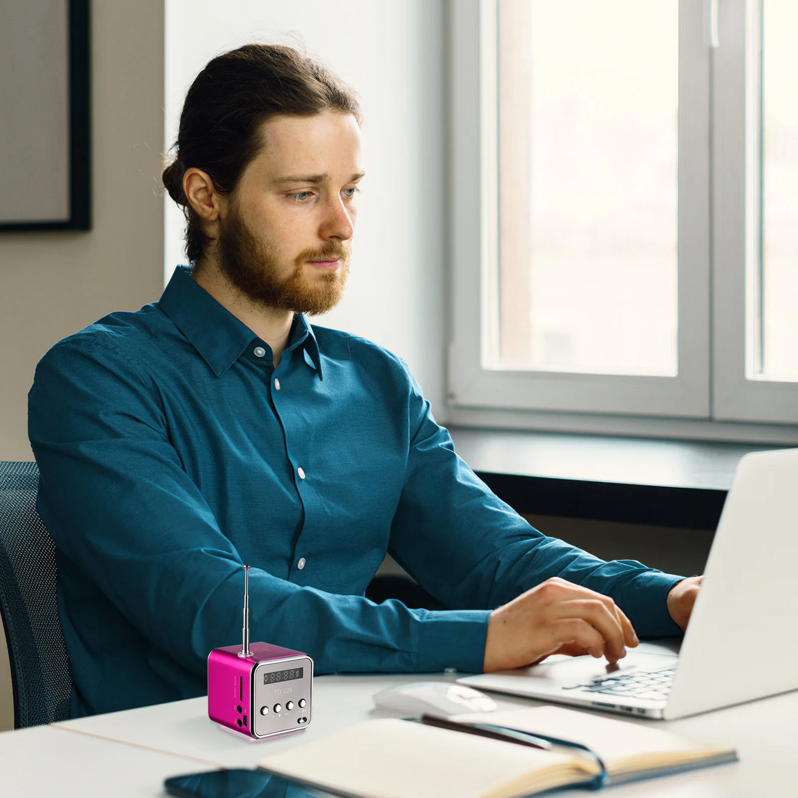 

1Set Mini Wireless Speaker Retro Radio Style Portable Speaker Outdoor Home Travel Music Player Bass Sound Box Gift