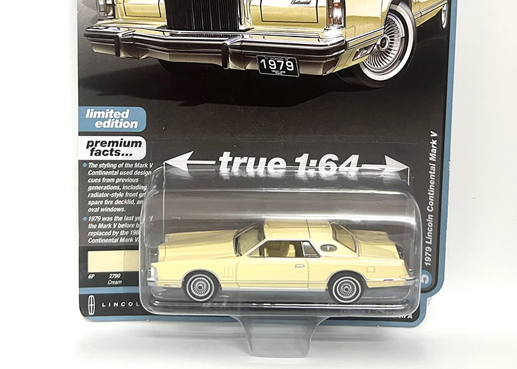 Auto World 1/64 AW 1979 Lincoln Continental Mark V  Luxury Cruisers Die-cast alloy car model toy collection Children gift