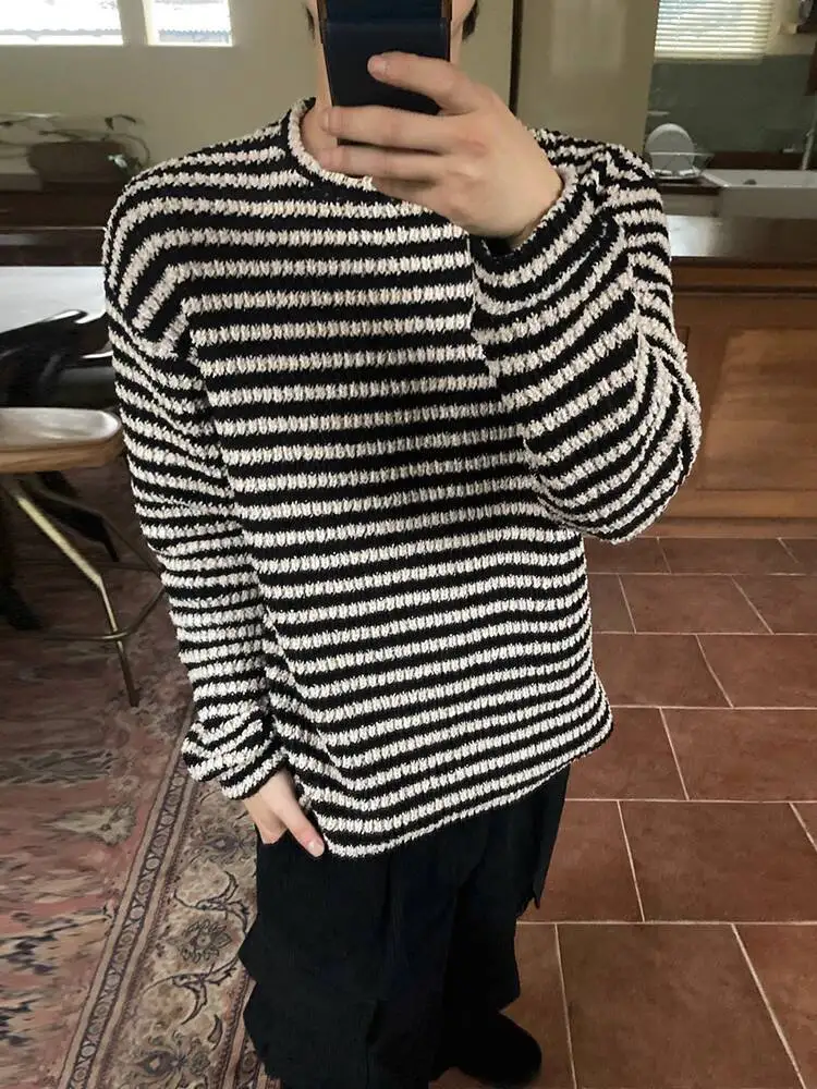 

SYUHGFA мужские пуловеры в корейском стиле в полоску контрактного цвета с круглым вырезом, повседневная мужская одежда, вязаные свободные мужские топы, зима 2025