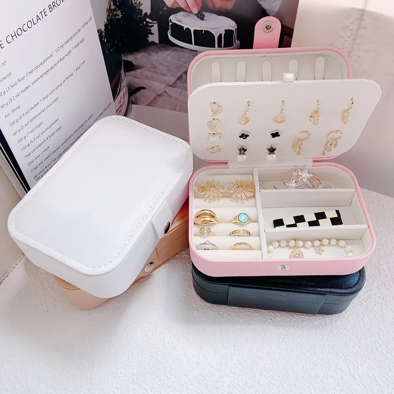 

2024 Portable Jewelry Box Jewelry Organizer Display Travel Jewelry Case Boxes Button Leather Storage Zipper Jewelers