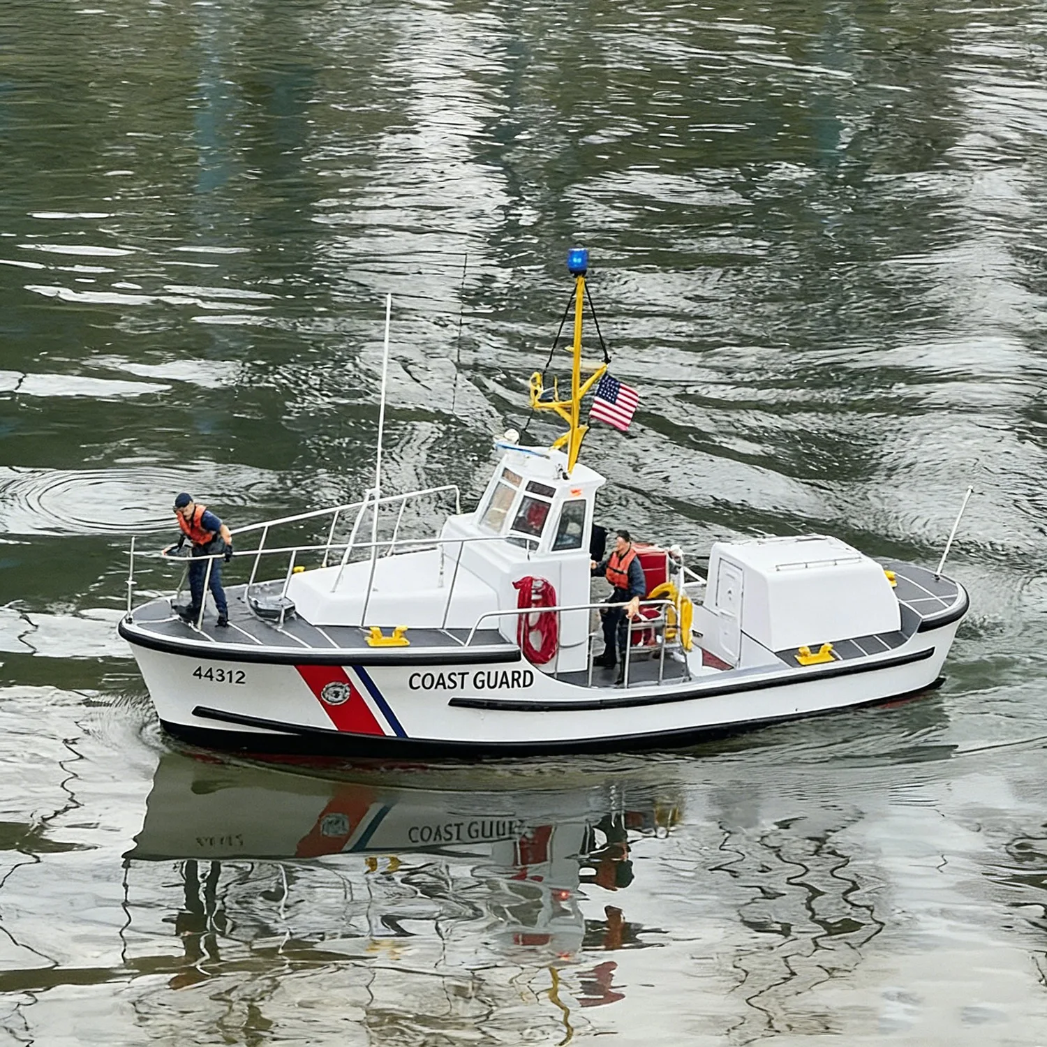 

Радиоуправляемый корабль-спасатель береговой охраны в масштабе 1:32, 42 см, с УФ-печатью, 3D-печатью, радиоуправляемая модель корабля, набор для сборки, игрушка-кораблик