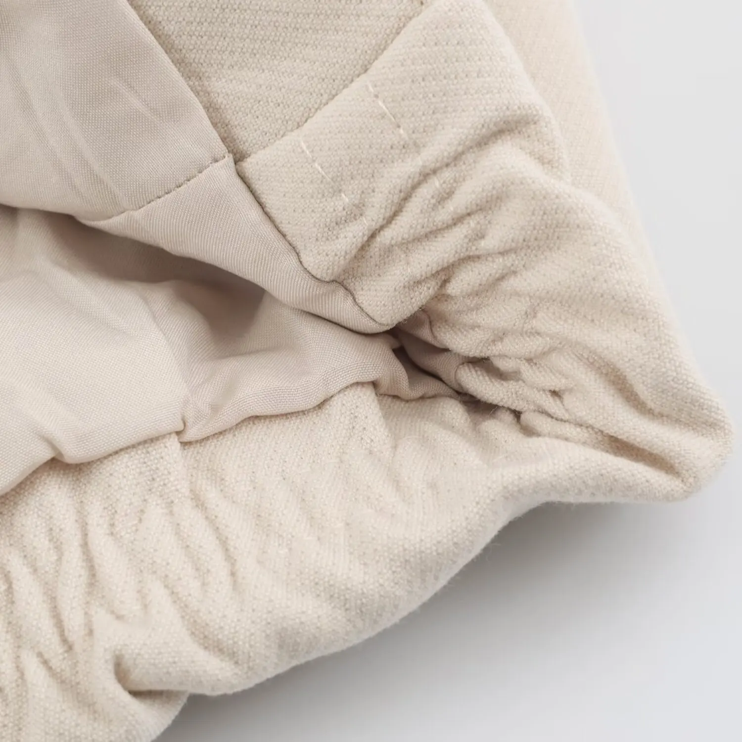 KONDALA Damen Trendige Lässige Stehkragen-Jacke Minimalistische Pendler-Jacke mit Plissiertem Saum und Reißverschluss 2026 Herbst Vielseitige Jacken – Detail 11