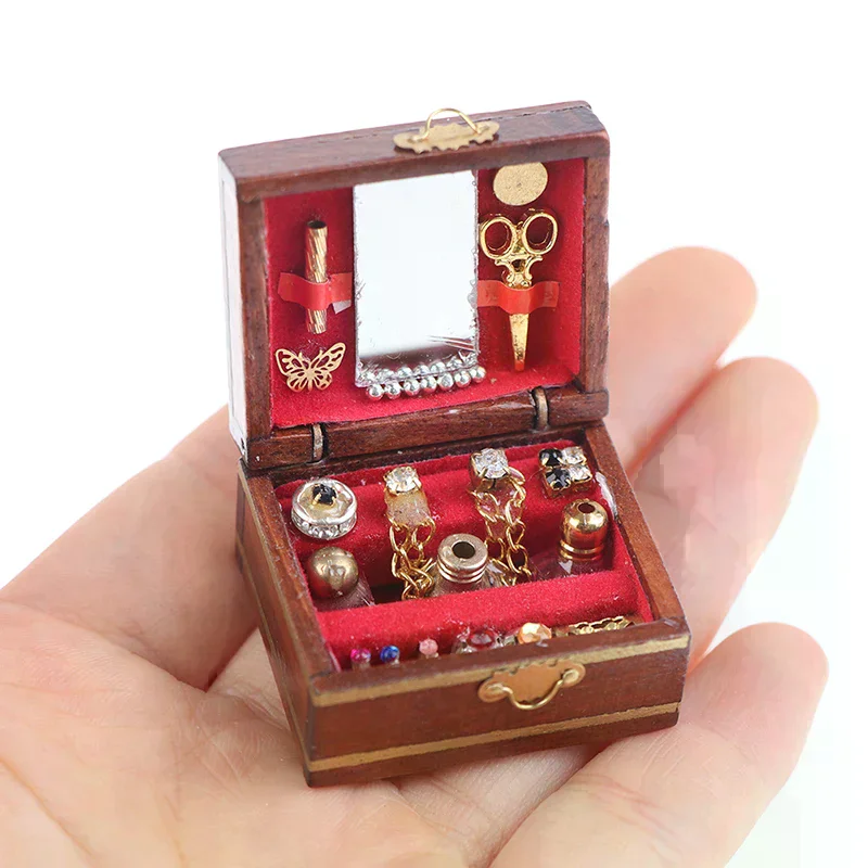 กล่องใส่เครื่องประดับจิ๋ว 1 ชิ้น แบบจำลองบ้านตุ๊กตา ของเล่นเด็ก DIY ของจิ๋วสำหรับตุ๊กตา
