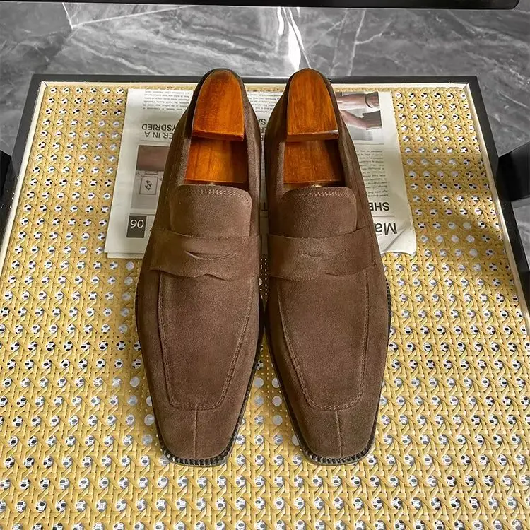 Men's cowhide casual loafers, British work leather shoes, lazy one step real leather shoes, fashionable and comfortable shoes