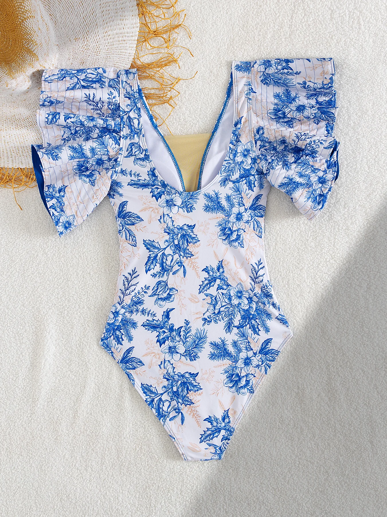 2025 Colorful Ocean Print One-Piece Swimsuit Vibrant Sea Life Pattern Perfect for Summer Beachwear and Pool Parties