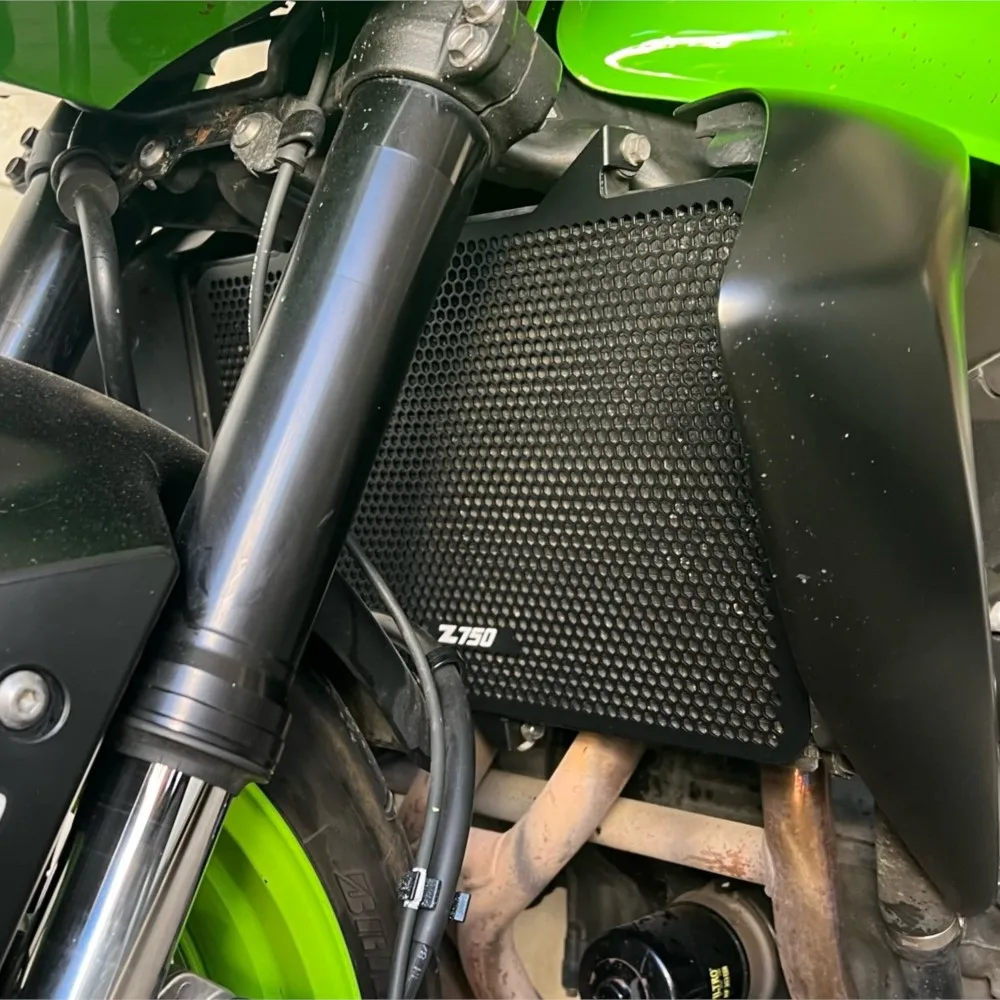 

2025 Защитная крышка решетки радиатора для KAWASAKI Z750 S/R Z800 Z1000 Z1000R Z1000SX Versys 1000 1100 Ninja 1000SX 1100SX