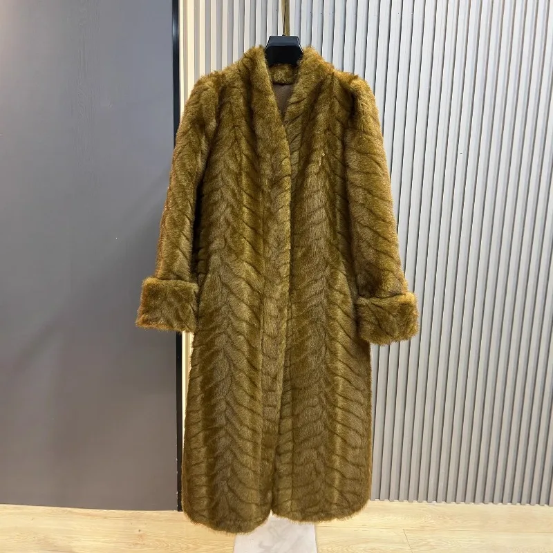 フェイクミンクファーコート女性の冬の新しいロング肥厚毛皮のようなジャケットミンク統合スタイリッシュな年齢を軽減するオーバーコートアウターウェア