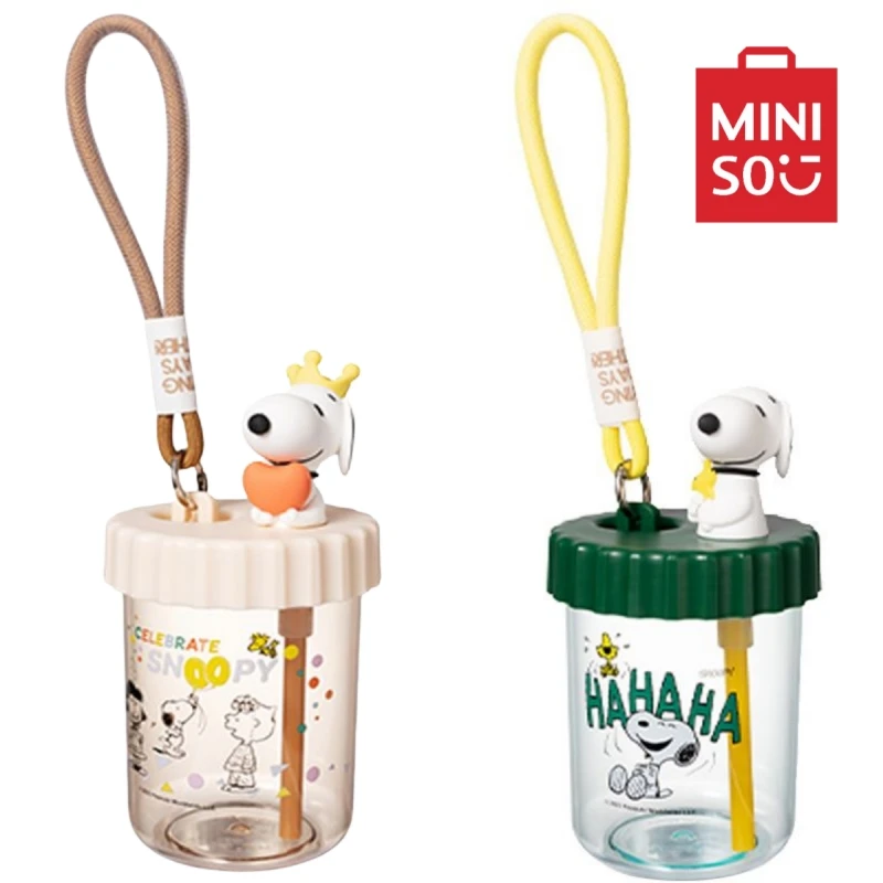 520Ml Anime Miniso Snoopy Plastic Cup Cartoon Cute Men and Women Large Capacity Portable Drinking Straw Cup Kawaii Kids Gifts