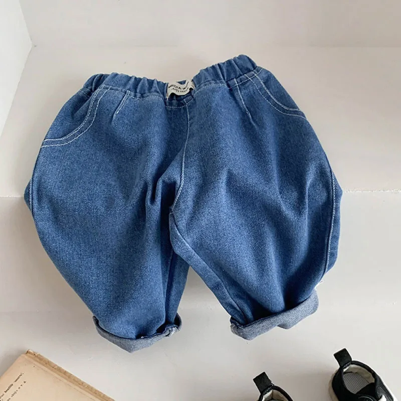 2024 New Denim Blue Versatile Toddler Baby Jeans Solid Trendy Korean Style Spring Children Boys Grils Pants