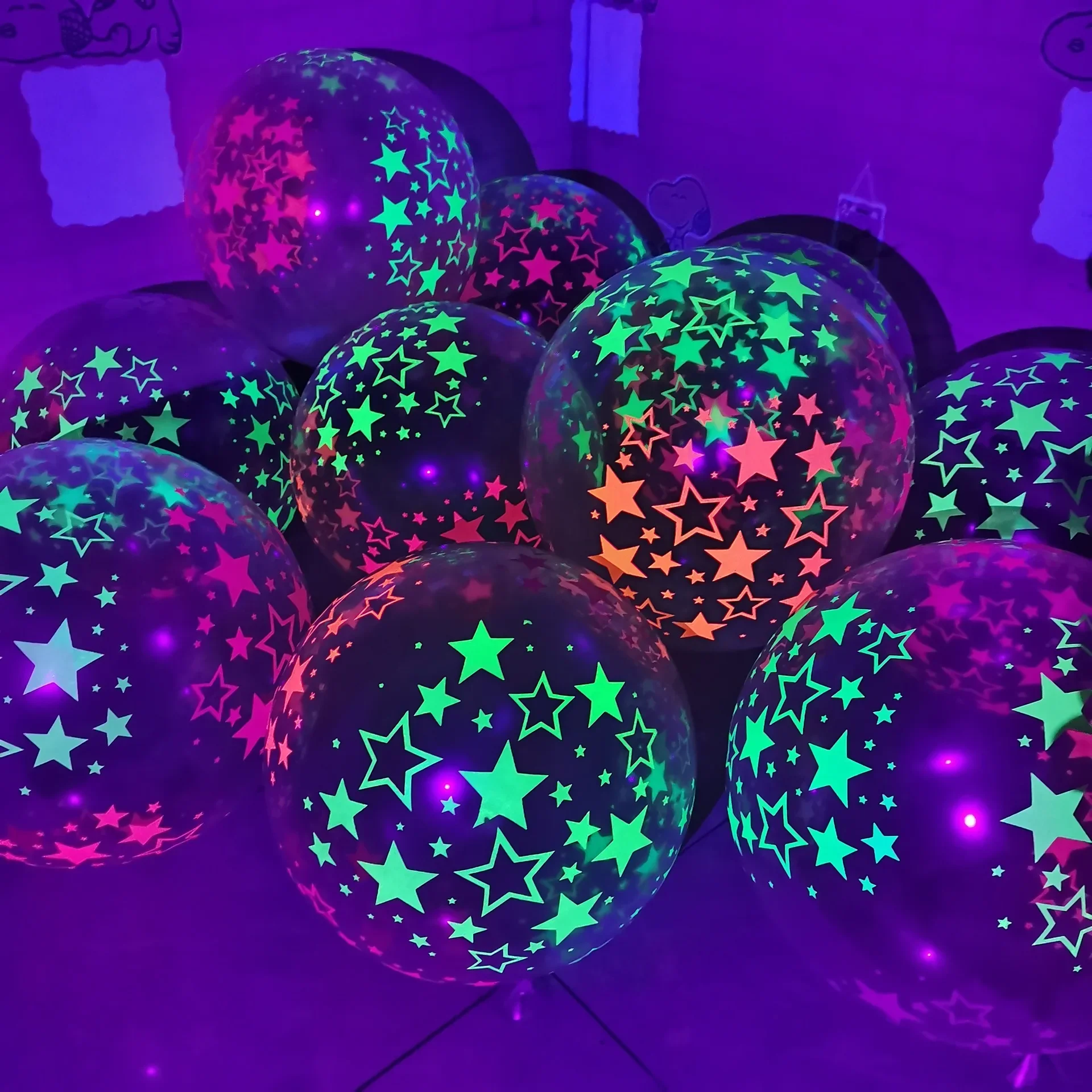 10pcs 12inch Fluorescent Balloon Glow in The Dark Glow Luminous Love Heart Latex Baloon for Wedding Birthday Party Decoration