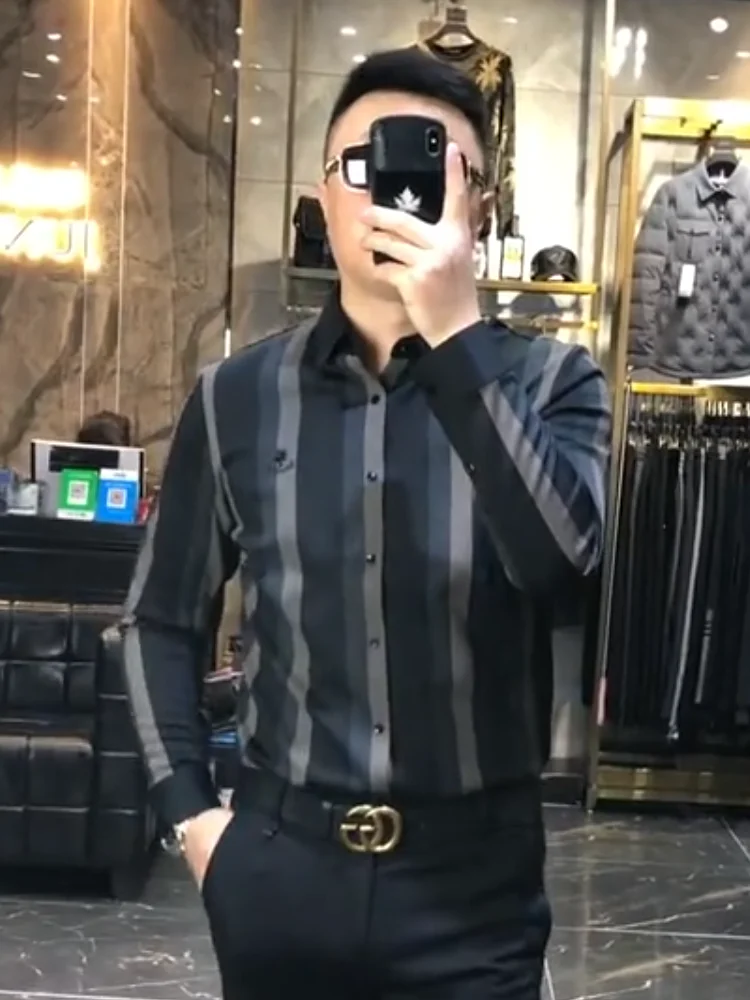 

Мужская повседневная рубашка в полоску с длинным рукавом, модная, приталенная, осенняя, новая, стильная, универсальная, для молодежной городской жизни