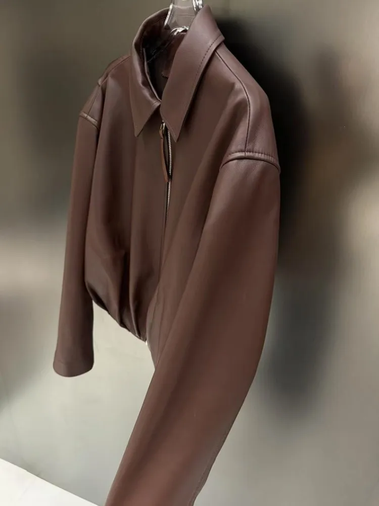 سترة مكتب للسيدات بياقة مقلوبة من الجلد الطبيعي مريحة بلون سادة من جلد الغنم وأكمام طويلة وسحاب ملابس خارجية فضفاضة