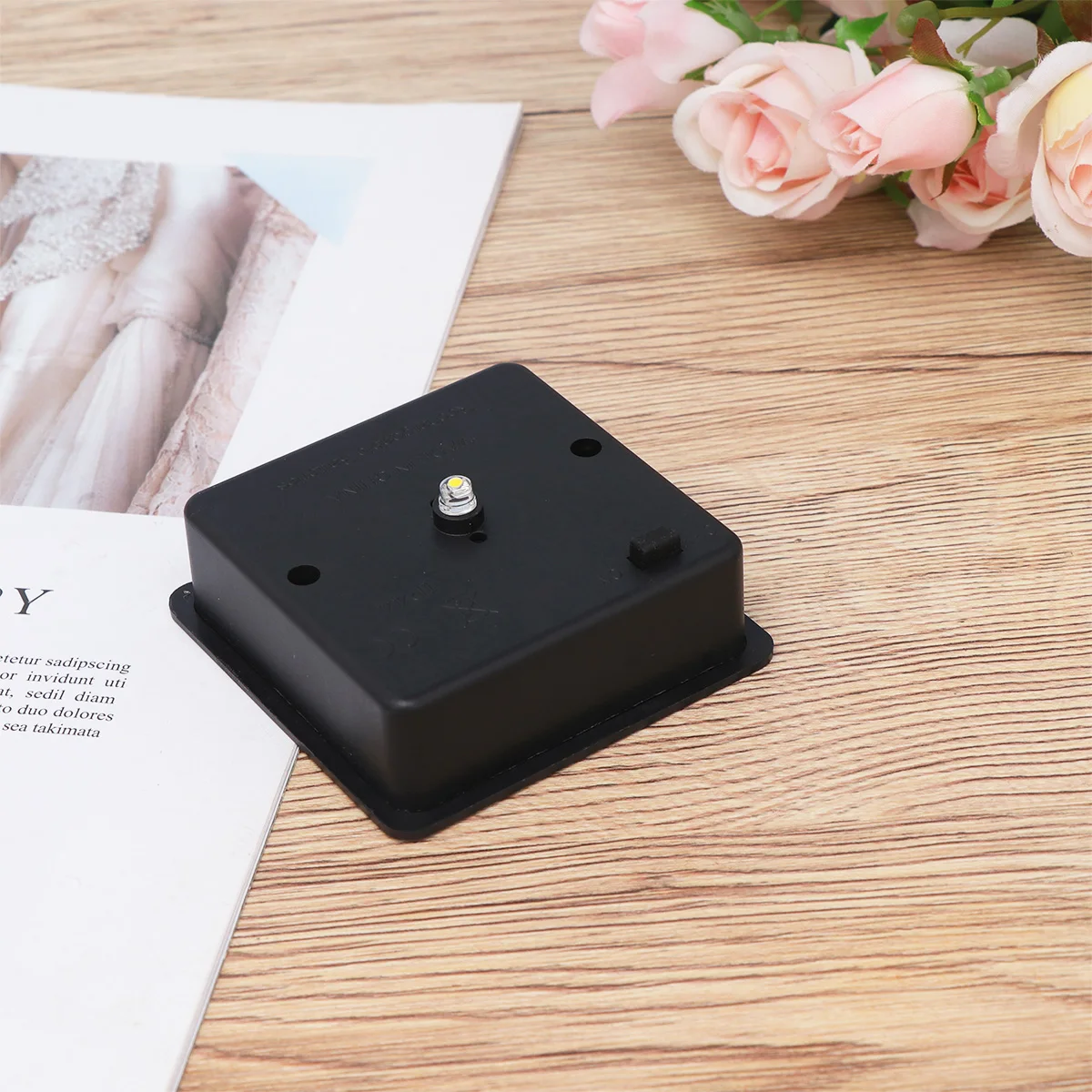 

Solar LED Plastic Light Cover Gazebo Square Panel Lamp Accessories Powered by Solar Energy Durable Small Size Vibration Luminous