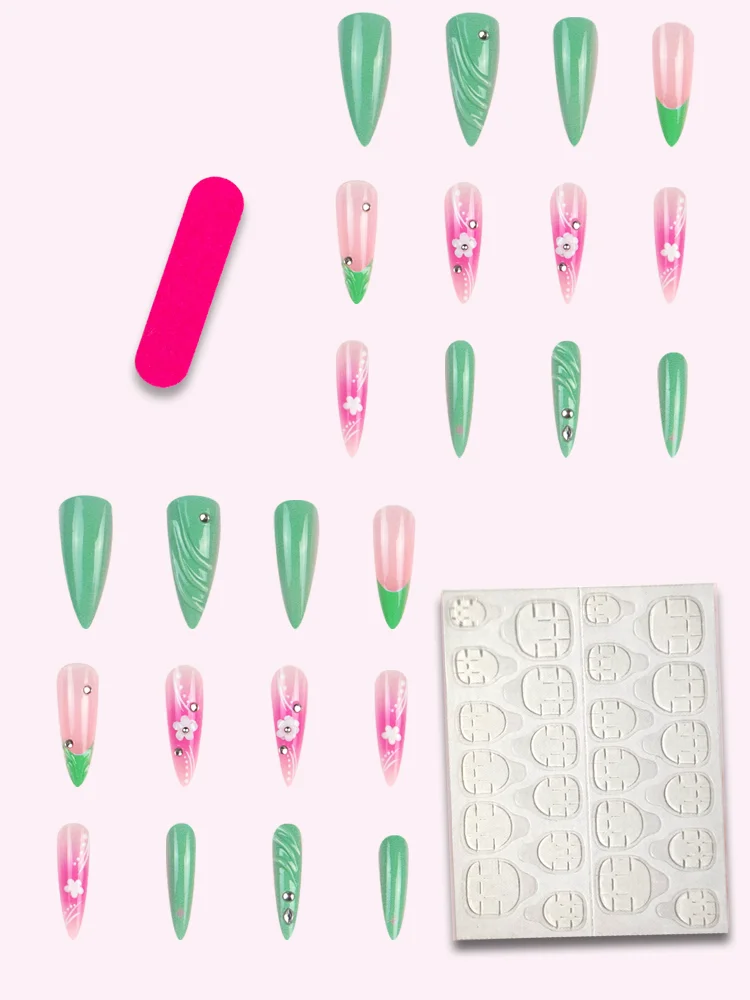24 個の長い尖った再利用可能なかわいい付け爪グリーンフレンチフラワーパターン ABS フルカバーデザイン指の爪