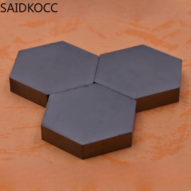 Hexagonal silicon carbide ceramic sheets high-temperature resistant and wear-resistant experimental plates fired plates