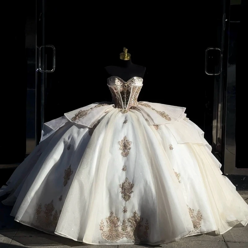 

Beige Shiny Ball Gown Quinceanera Dresses Sweet 16 Off The Shoulder Sequin Applique Beading Tulle Princess Birthday Gowns