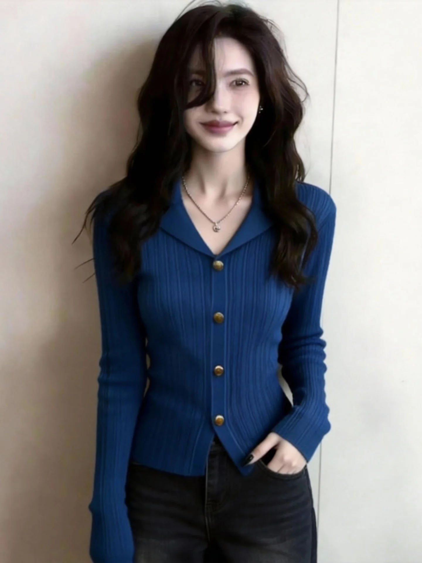 

Весенний корейский вязаный кардиган с V-образным вырезом на пуговицах, облегающий, с длинными рукавами, модный синий, женский свитер-накидка, коллекция 2026 года