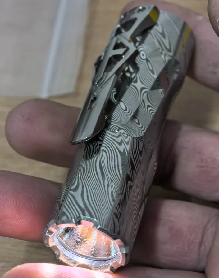 Used EDC Damascus Superconducting Flashlight H17FX Outdoor Tools Strong Light Torch Lamp Decompression Toy