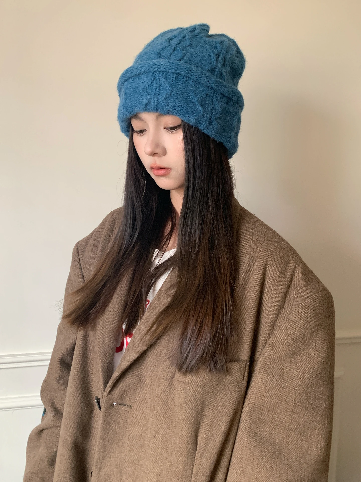 قبعة صوفية محبوكة كورية زرقاء جذابة للنساء دافئة في الخريف والشتاء مع وجه صغير وغطاء محرك السيارة لحماية الأذنين #4