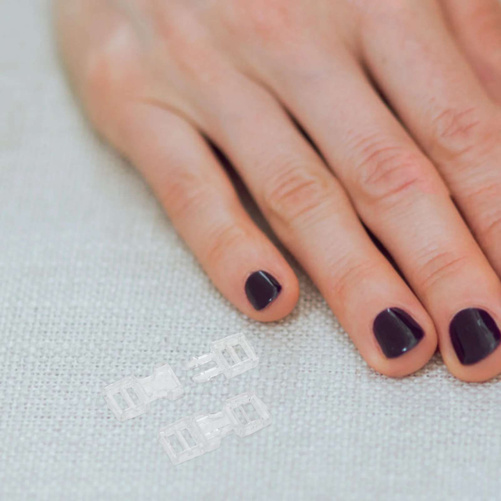 50 Pcs Invisible Nail Art Buckle Manicure Connectors for Long Easy Attachment Clips Extensions Fake Buckles