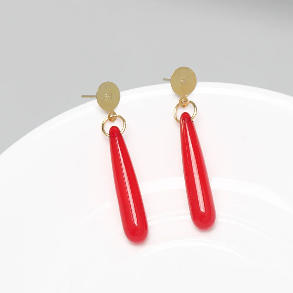 Anime Frieren: Beyond Journey\'s End Red Earrings Frieren At The Funeral Frieren stud Earrings Pendant Frieren Elf Cosplay Gift