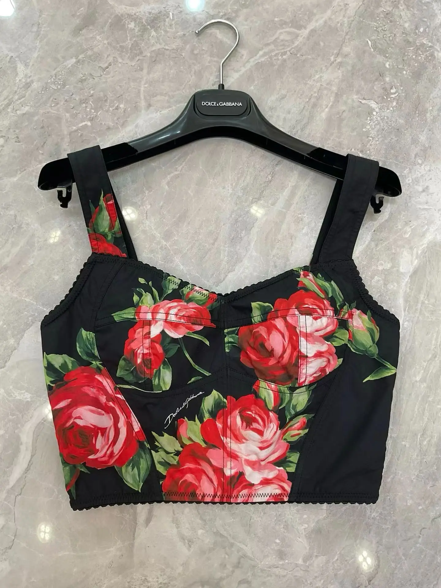 

Fashionable Rose Cotton Tight Fit Bra Cup Top High Quality Black Background New Arrival Women's Elegant Style Printed Vest