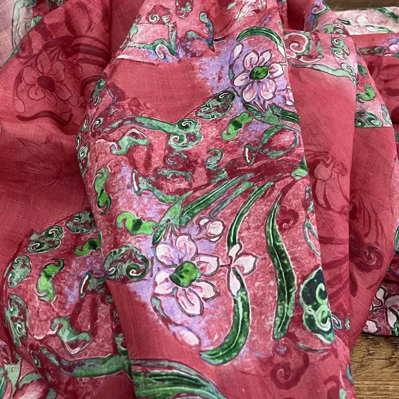 

Red pure ramie fabric, used for making high-end summer clothing sewing fabrics.