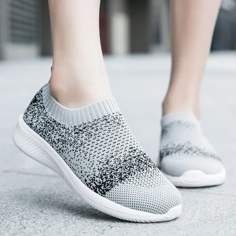 

Summer Flat Shoes for Women Breathable Soft Soled Hiking Mesh Comfortable Lightweight Outdoor Walking Shoes Tenis De Mujer