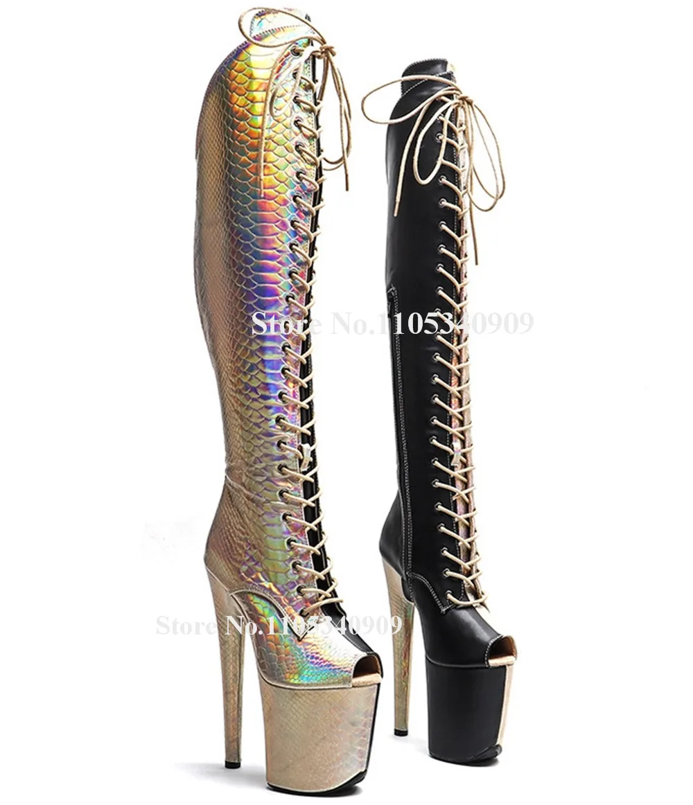 

Ботфорты Bondarenko из золотистой змеиной кожи с пэчворком, черные, на шпильке, с открытым носком, на высокой платформе, на тонком каблуке, для танцев