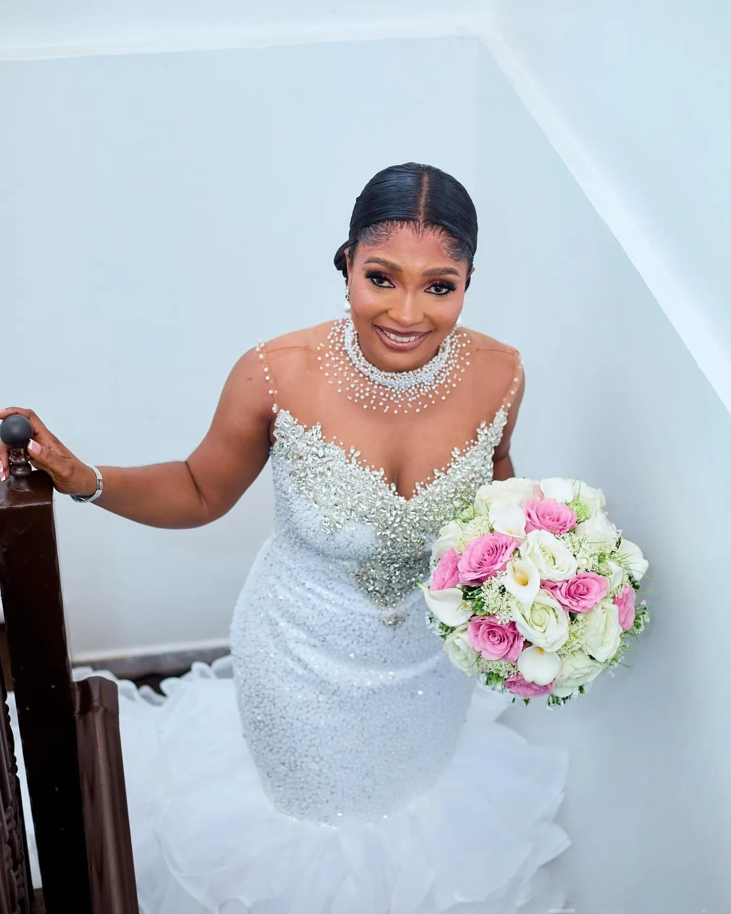 Customized High Collar Shinny Crystals Beads Plus Size Wedding Dress Vestido  Full Sleeves Cascading Ruffles  Bridal Gowns