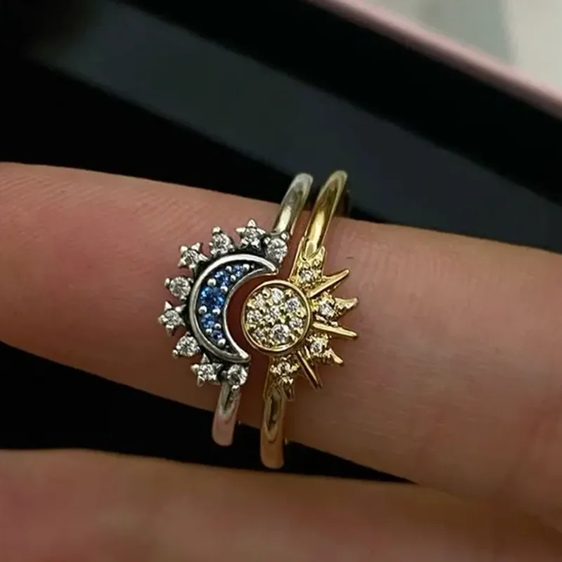 2024 New Celestial Blue Sparkling Moon Sun Star Crystal Ring for Women Fashion Elegant Stackable Finger Band Party Jewelry Gifts