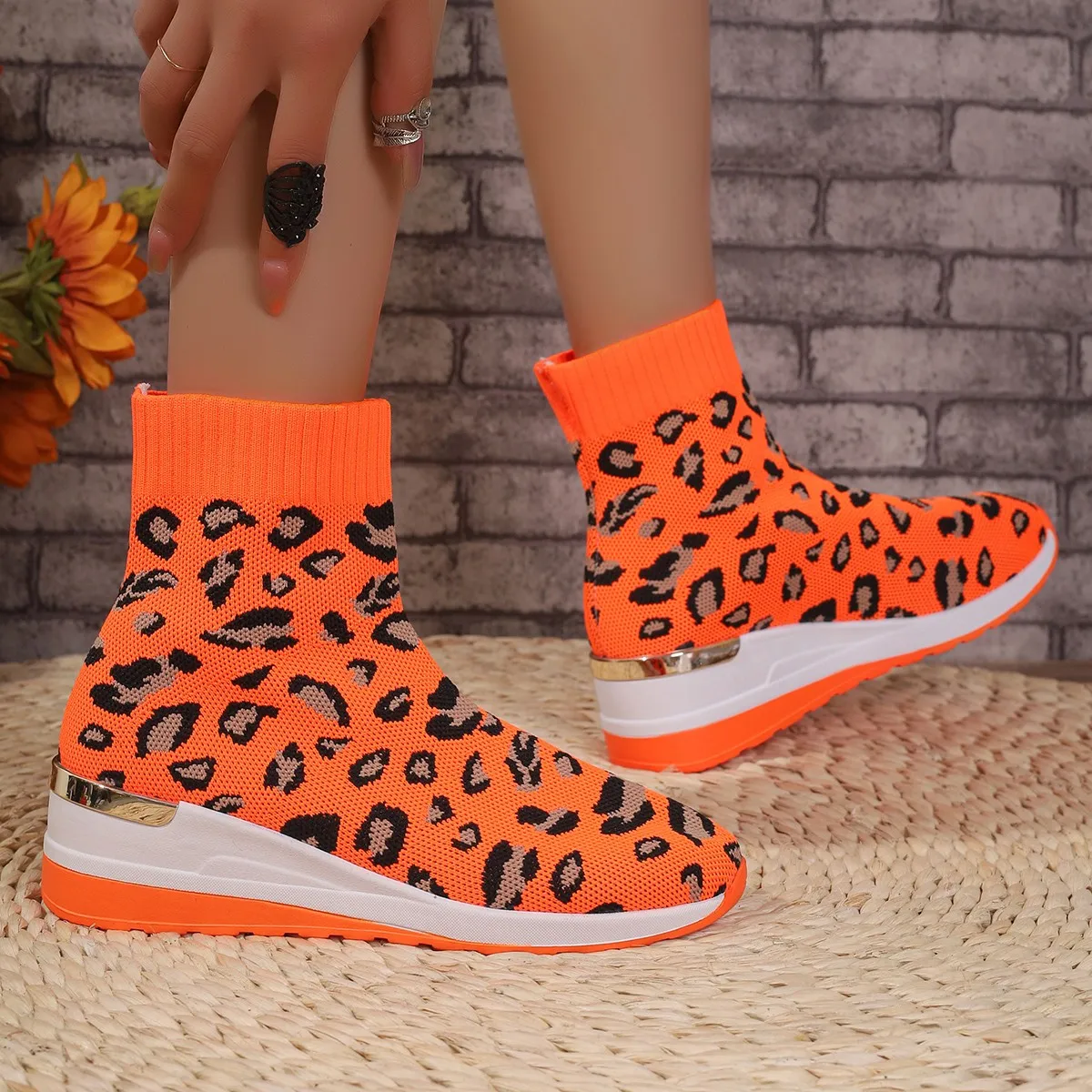 Stylish Sneakers for Women Woven Mesh Comfortable Modern Jazz Dance Shoes for Girls Outdoor Running Shoes for Women