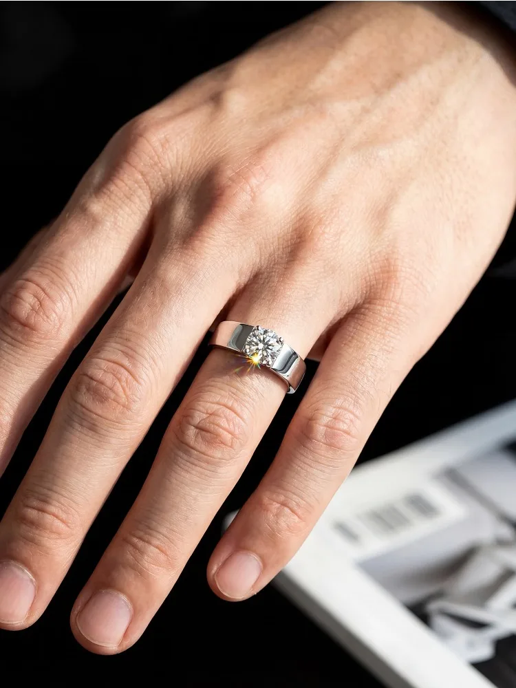 Luxuriöse glänzende 1CT D-Farbe zertifizierte Moissanit-Diamant-Eheringe für Herren aus echtem 925er Sterlingsilber, hochwertiger Schmuck. – Detail 3