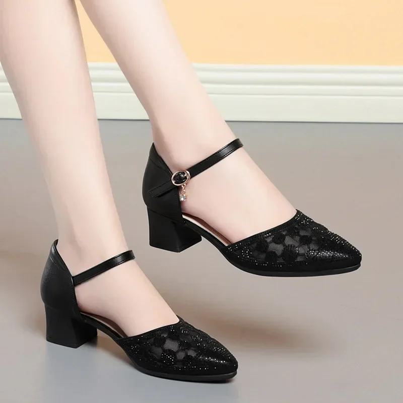4.5cm Breathable Close Head Rhinestone Mesh Leather Shoes Summer 2026 Med Block Heels Sandals Women for Office Mom Dance