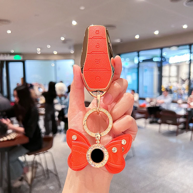 

For BYD series car key bag Love heart charm Butterfly Exquisite fashion car accessories High-end key bag car key case