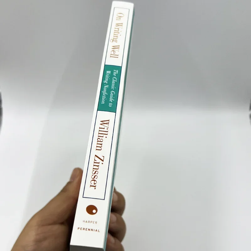 On Writing Well By William K. Zinsser The Classic Guide To Writinhg Nonfiction Learning English Writing To Learn Books