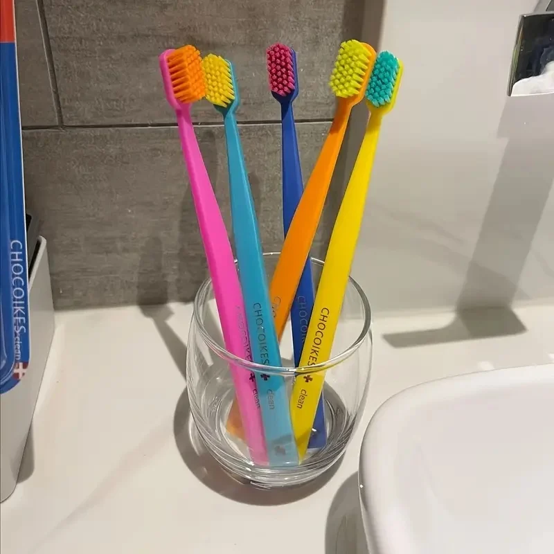 5Pcs Rainbow-Colored Swiss Care Toothbrushes, High-Density Soft and Medium Bristles, Frosted Candy-Colored Toothbrushes, High-Density Medium Bristles, Adult Family Rainbow-Colored Antibacterial Toothbrushes
