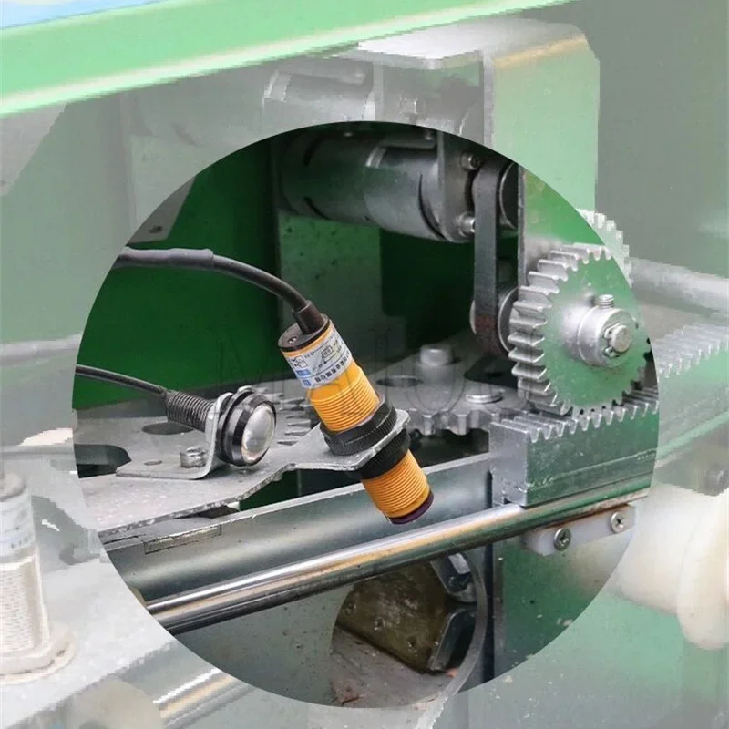 Commerical Automatic Electric Sugar Cane Peel Removing Machine Skin Sugarcane Peeler Machine