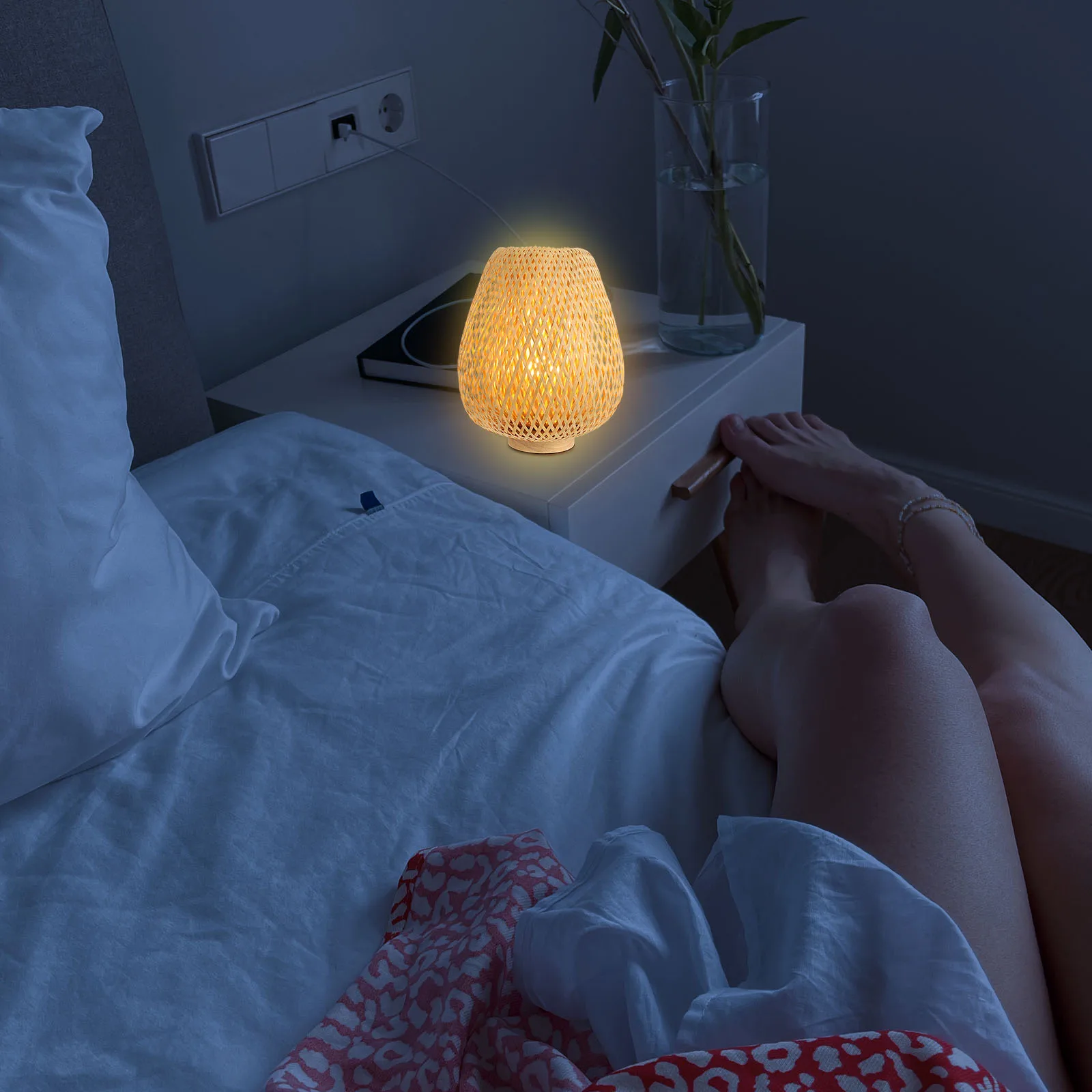 

Bamboo Woven Desk Lamp Japanese Style Bedside Table Light Warm Atmosphere Retro Modern Small Night Lamp