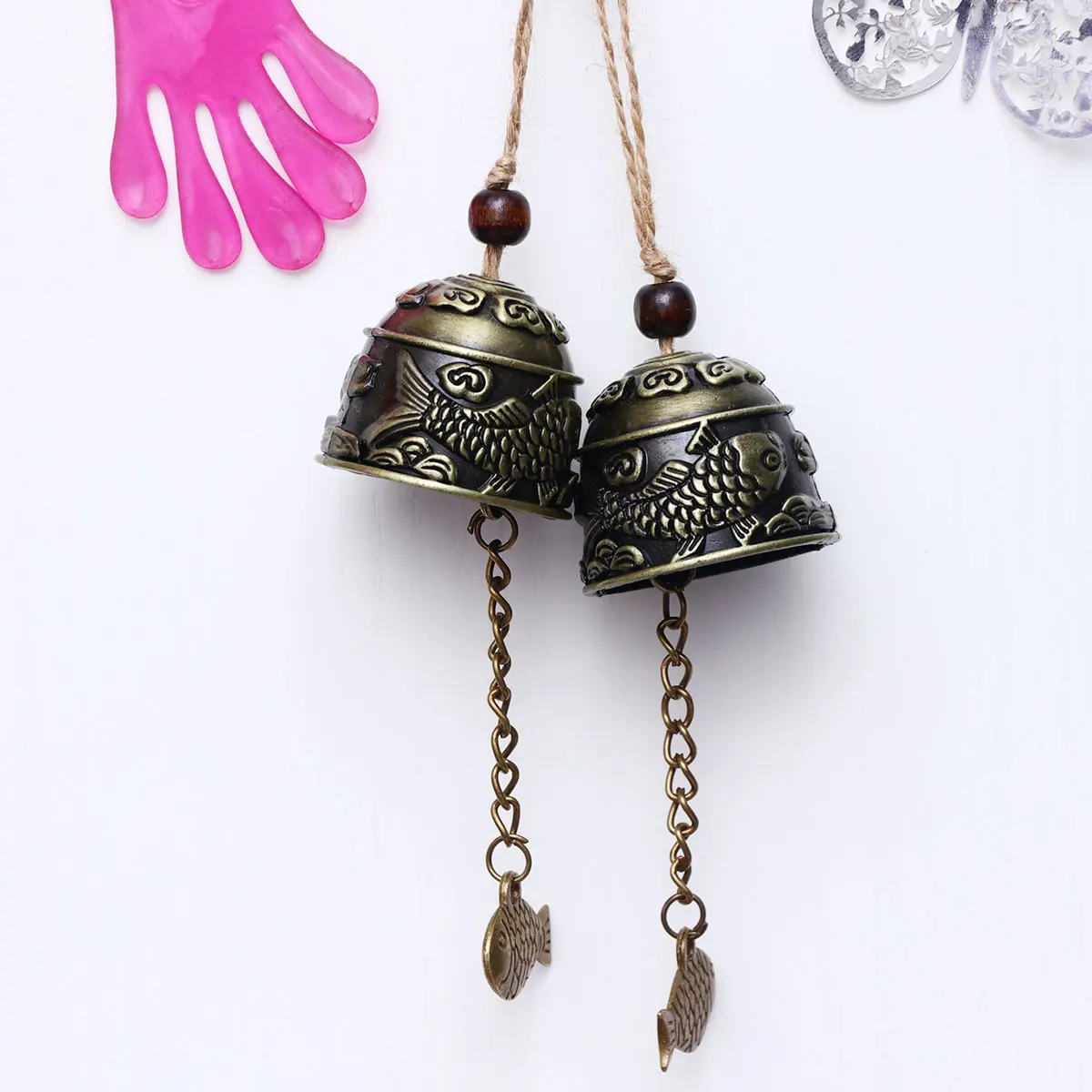 

2pcs Carp Pattern Wind Bells Metal Hanging Pendant Vintage Decorative Ornament For Door Wall Tree Wedding Party Home Decoration