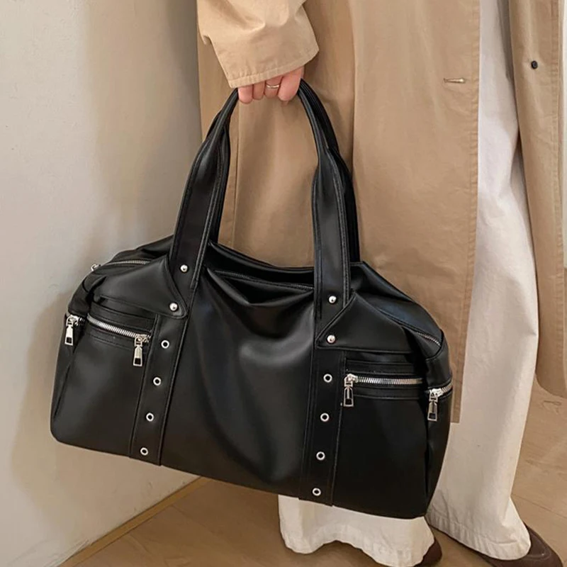 

Stylish Studded Tote Bag, Retro Soft Leather Large Capacity Handbag Multi-compartment Shoulder Bag Zippered Women Motorcycle Bag