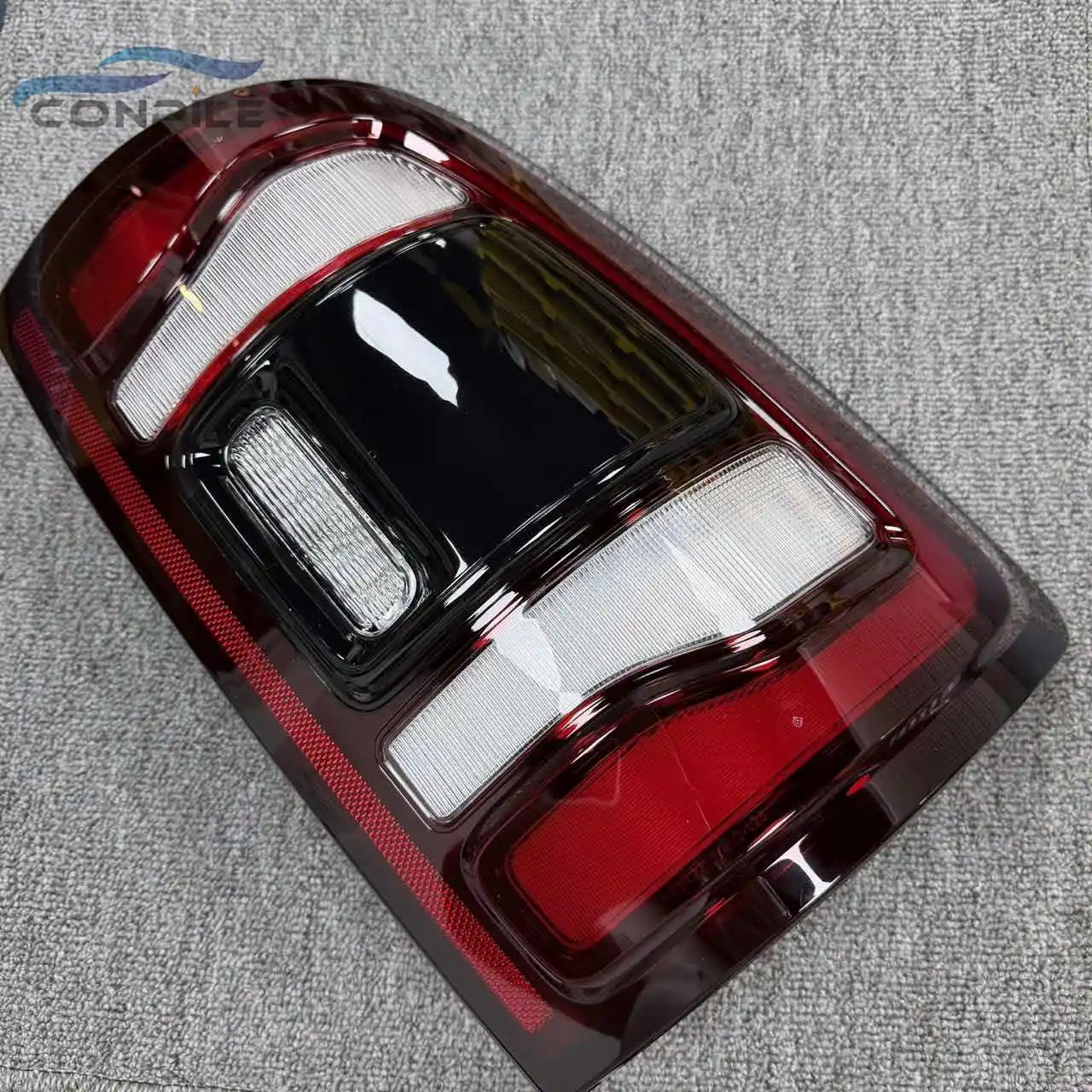 1pc for Dodge RAM 2500 3500 Black without blind spots taillight 19-23 68361719AD 68361718AD