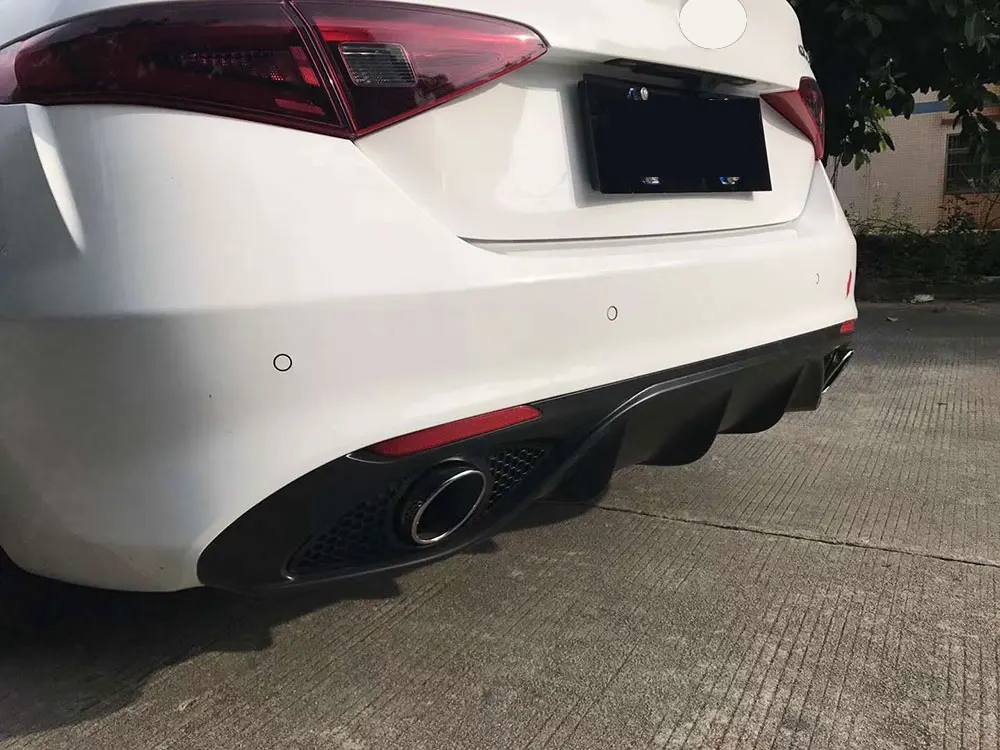 

Защитная полоса бампера из полипропилена для Alfa Romeo Giulia Standard 2016-2018 Sport Style с задним диффузором из углеродного волокна/ПП